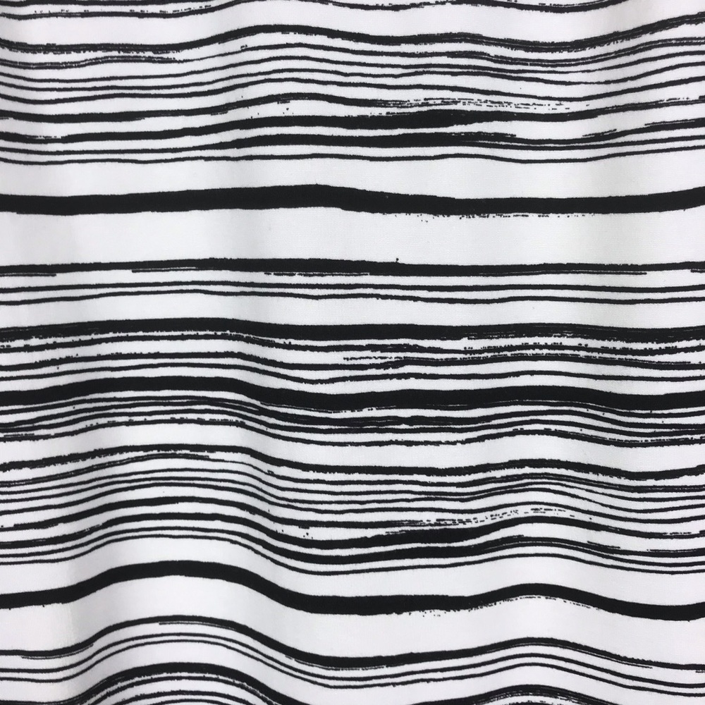 Ann Taylor Shift Dress Size 4P Stripe Black White - Picture 3 of 8